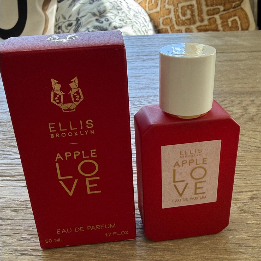 NEW NWT ELlis Brooklyn Apple Love 50 ml